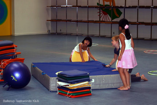 Training_Thuy_2005-09-04_143